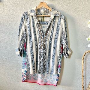 Aratta Silent Journey Santa Clarita Shirt Size Small Scarf Back Tabbed Sleeves